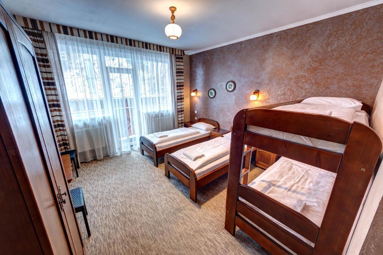 Hotel Gutsulia Буковель Экстерьер фото